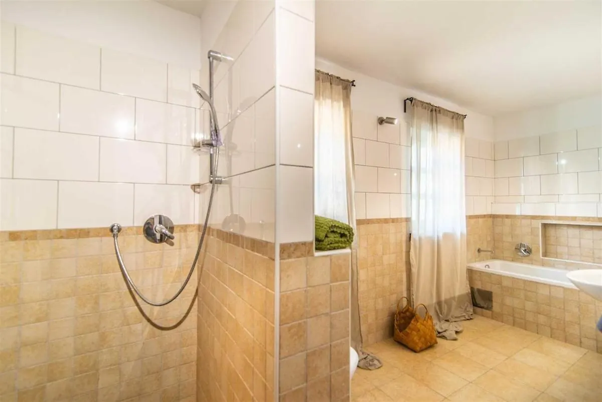 Villa La Premier By Kompas Villas Ladici