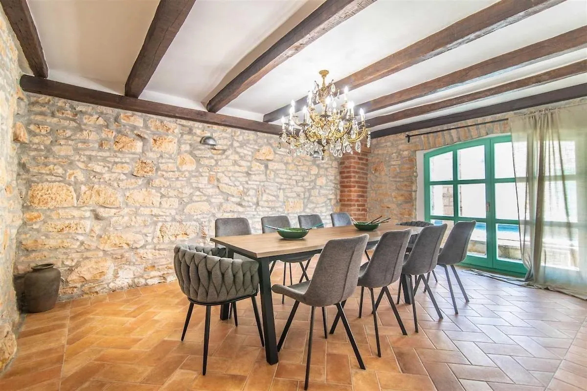 Villa La Premier By Kompas Villas Ladici 0*,