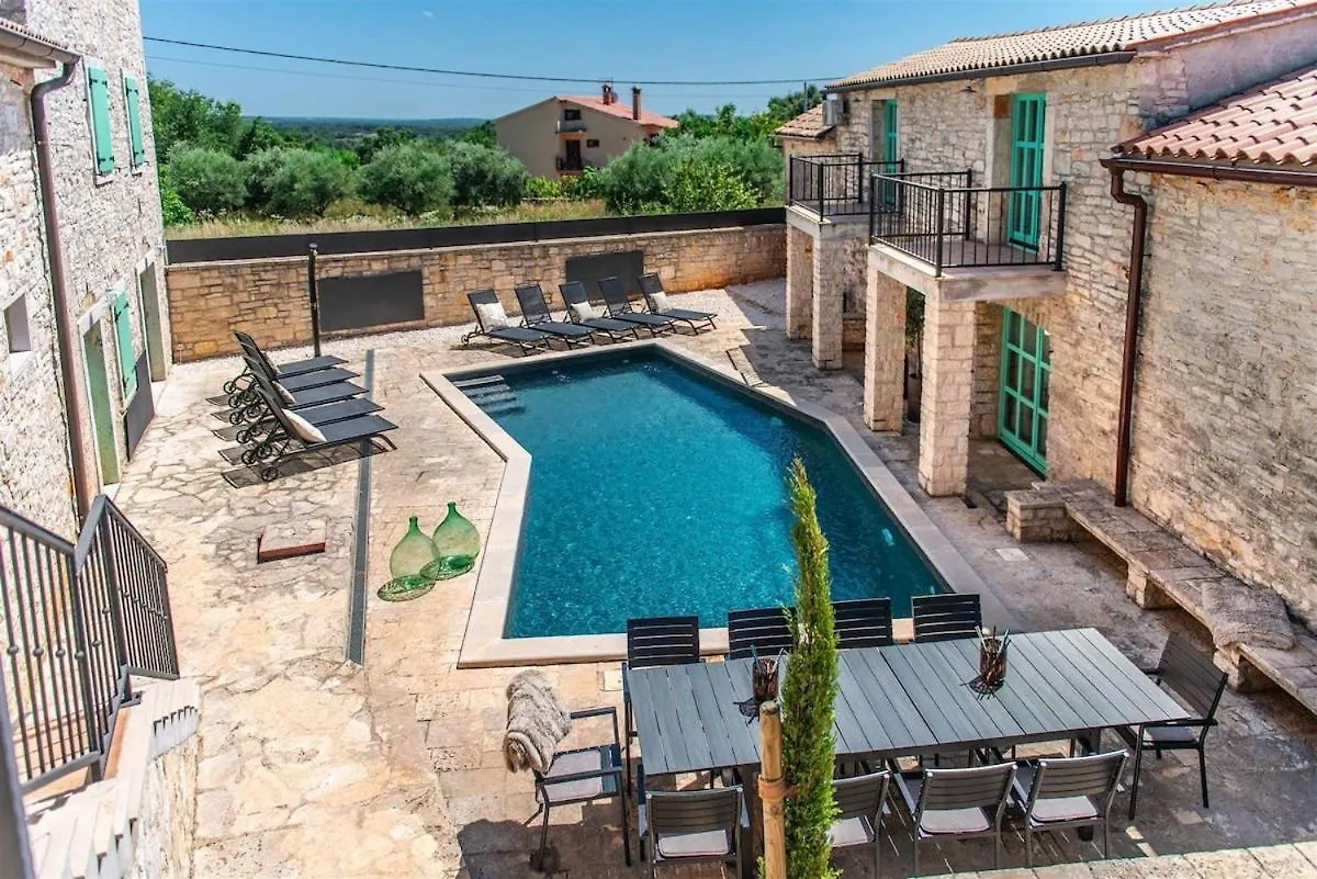 Villa La Premier By Kompas Villas Ladici